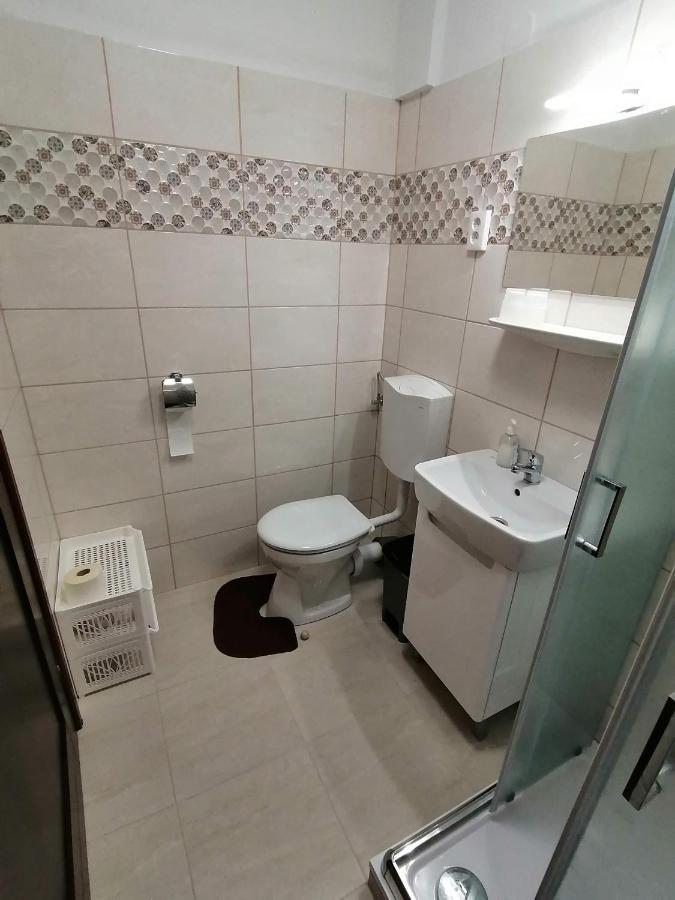 Joos Apartman Sárvár Екстериор снимка