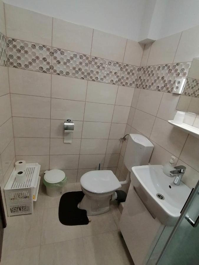 Joos Apartman Sárvár Екстериор снимка
