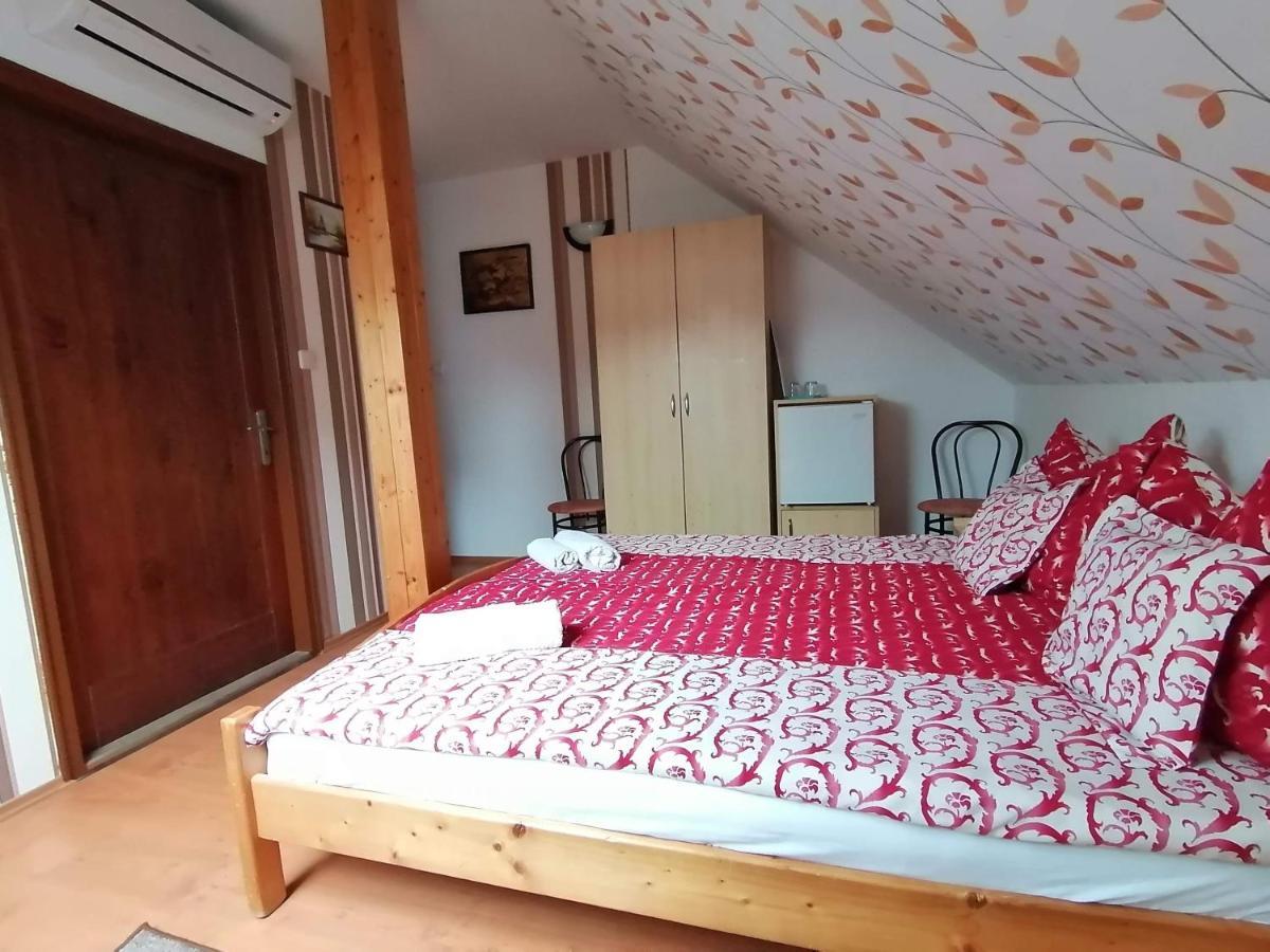 Joos Apartman Sárvár Екстериор снимка
